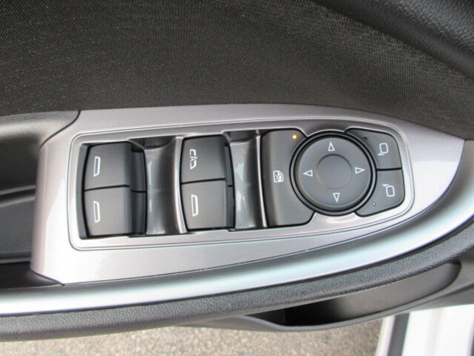 Used 2024 Chevrolet Malibu LT image 11