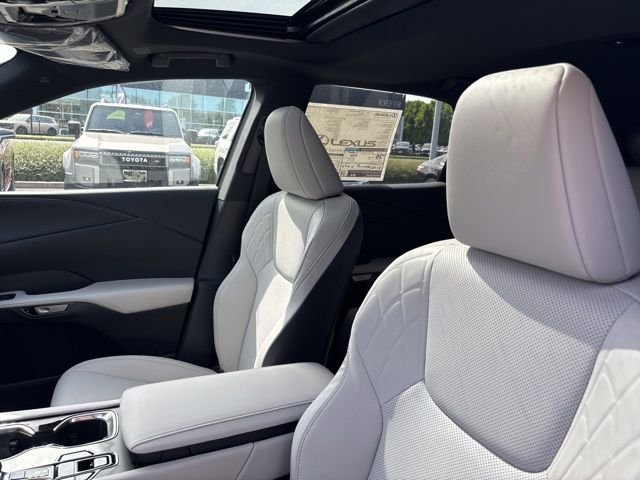 New 2026 Lexus RX 350h AWD/4WD image 16