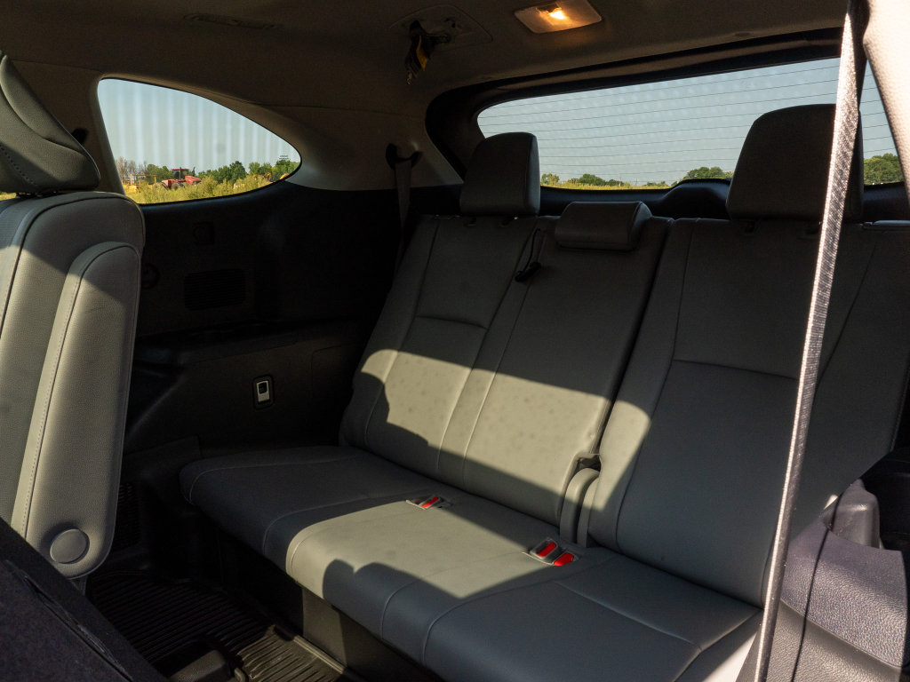 Used 2022 Toyota Highlander Platinum AWD/4WD image 16