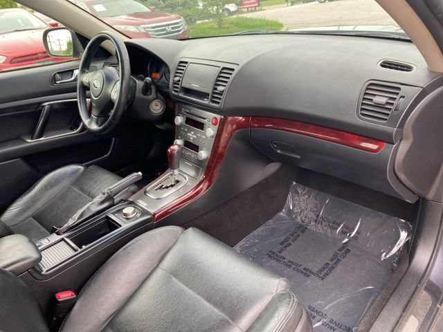 Used 2008 Subaru Outback 2.5XT AWD/4WD image 23