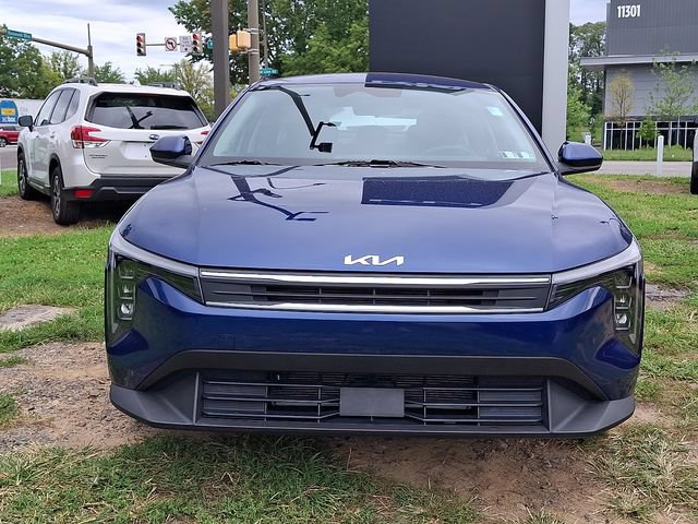 Certified 2025 Kia K4 FWD image 2
