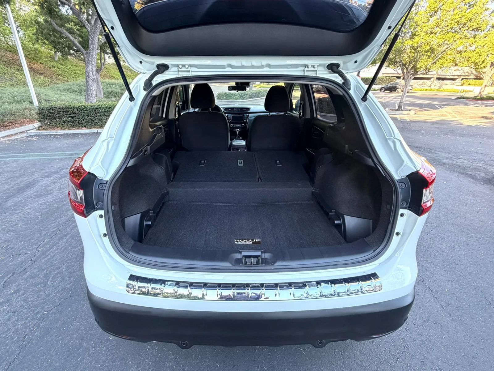Used 2020 Nissan Rogue Sport S w/ Appearance Package FWD image 17