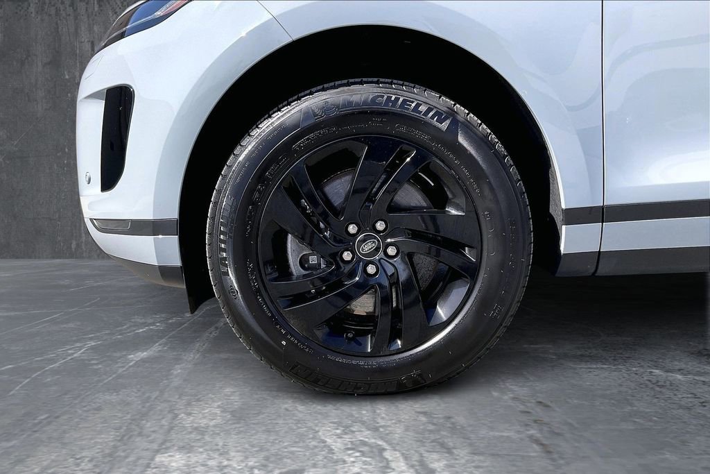 Used 2025 Land Rover Range Rover Evoque S image 34