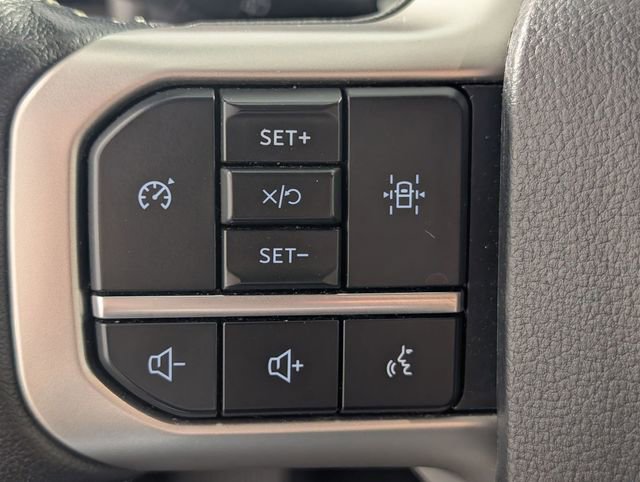 Used 2024 Ford Expedition Max XLT image 16