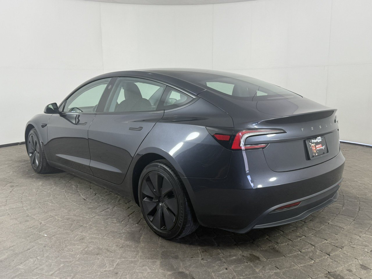 Used 2025 Tesla Model 3 Long Range RWD image 5