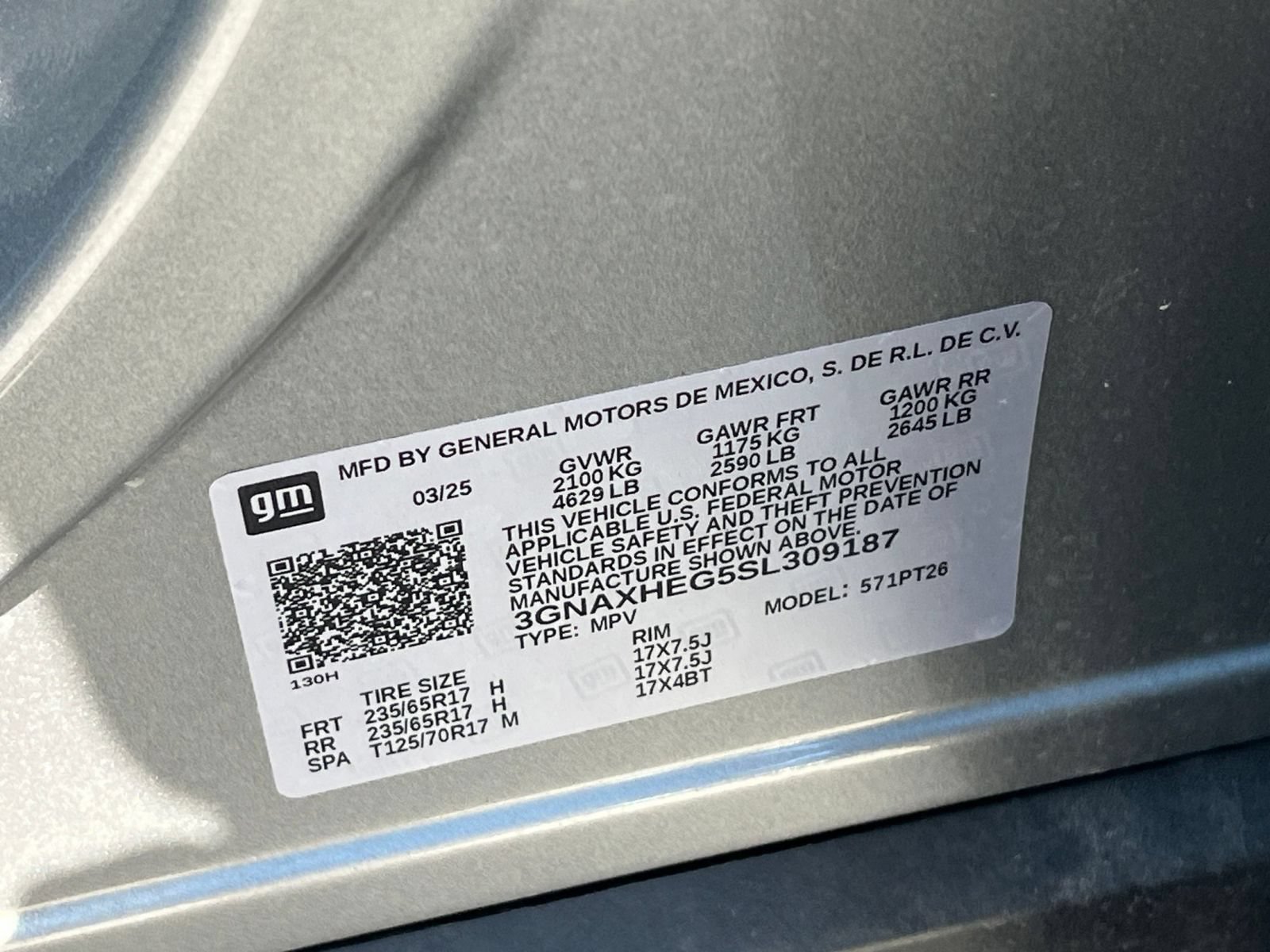 Used 2025 Chevrolet Equinox LT FWD image 29