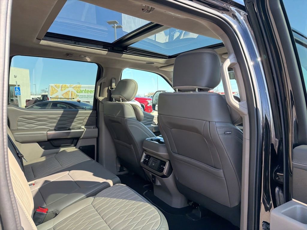 Certified 2025 Ford F450 Platinum w/ Platinum Plus Package image 19