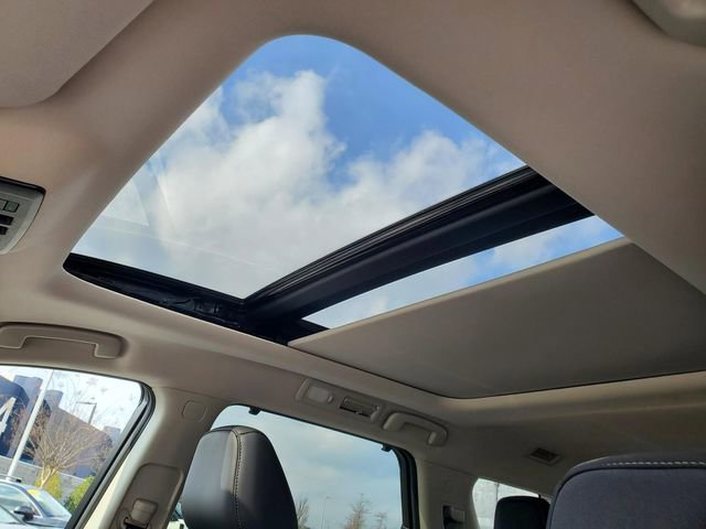 Certified 2025 Nissan Pathfinder Platinum w/ Cargo Package image 16