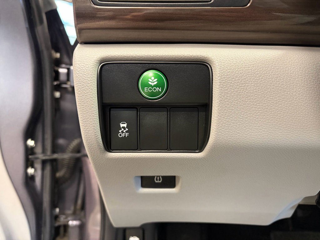 Used 2017 Honda Accord EX-L image 16
