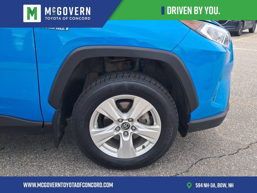 Used 2021 Toyota RAV4 XLE w/ Carpet Mat Package (TMS) AWD/4WD image 12