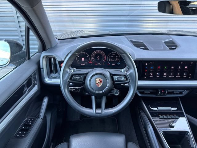 Certified 2024 Porsche Cayenne AWD/4WD image 19