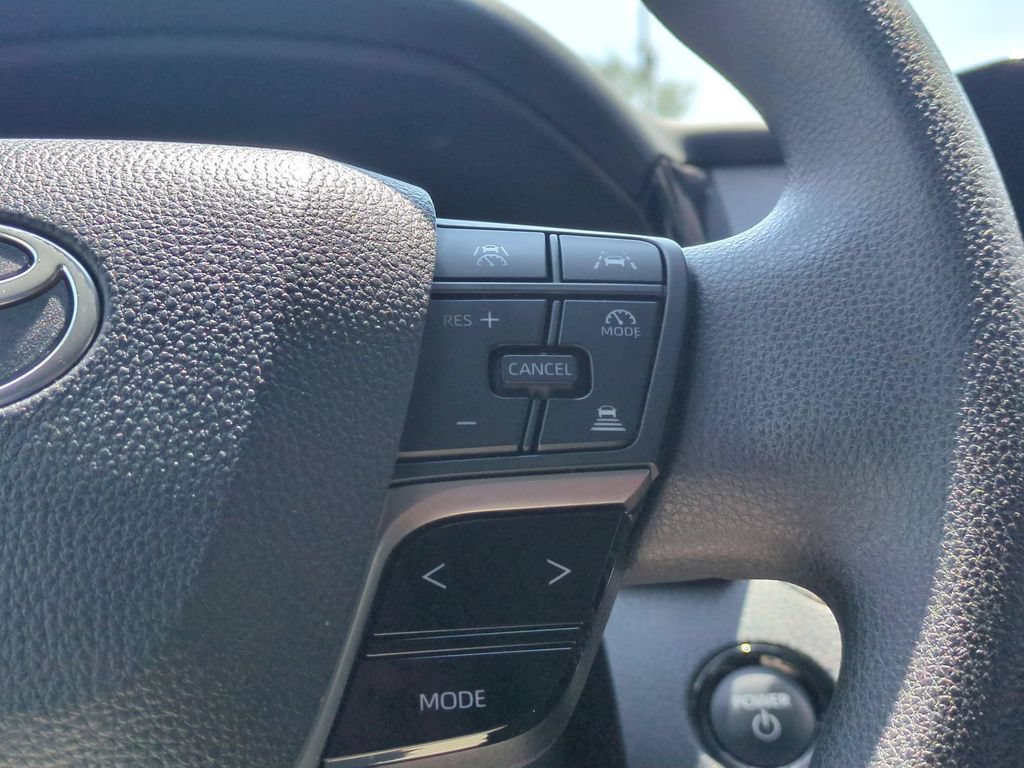 Used 2025 Toyota Camry LE FWD image 22