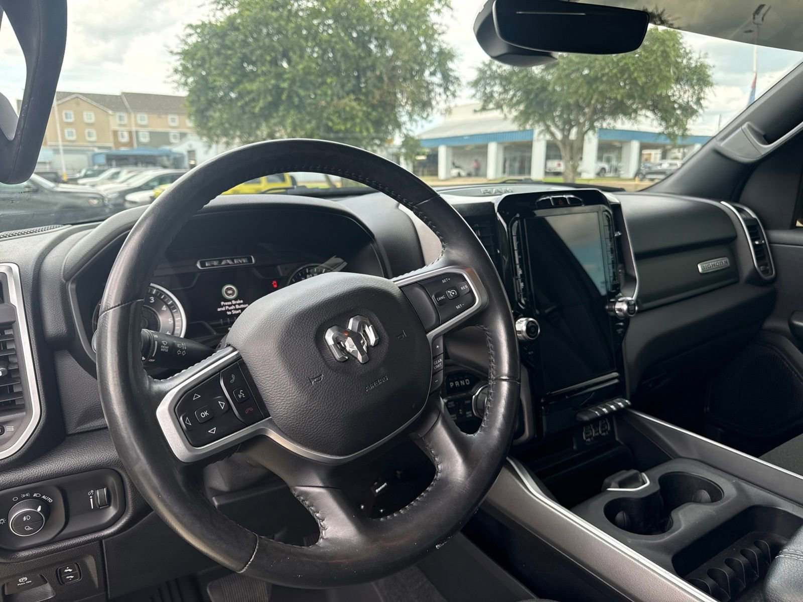 Used 2020 RAM 1500 Big Horn AWD/4WD image 12