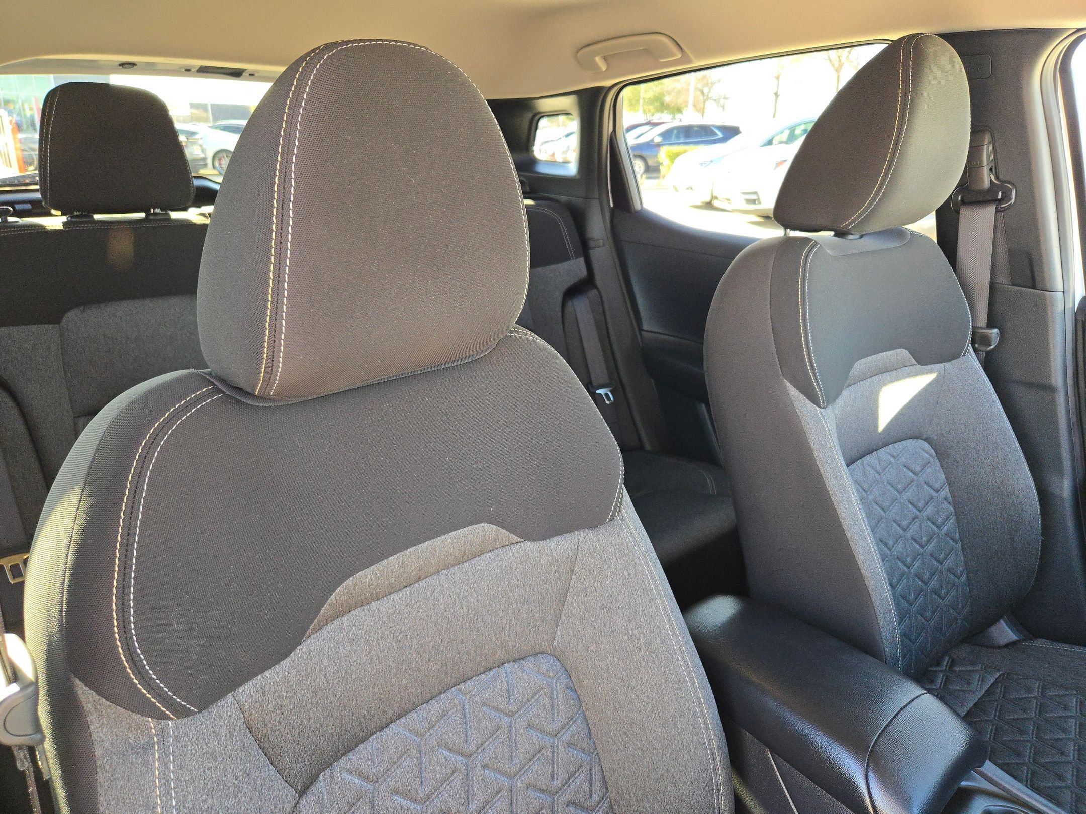 Certified 2025 Nissan Kicks SV w/ Illumination Package image 29