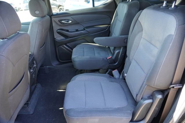 Used 2023 Chevrolet Traverse LT image 17