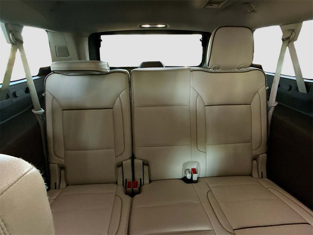 Used 2024 GMC Yukon XL Denali w/ Advanced Technology Package image 30