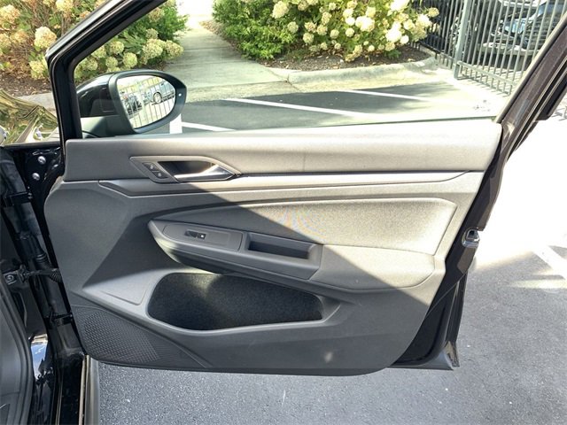 Used 2022 Volkswagen GTI SE image 13