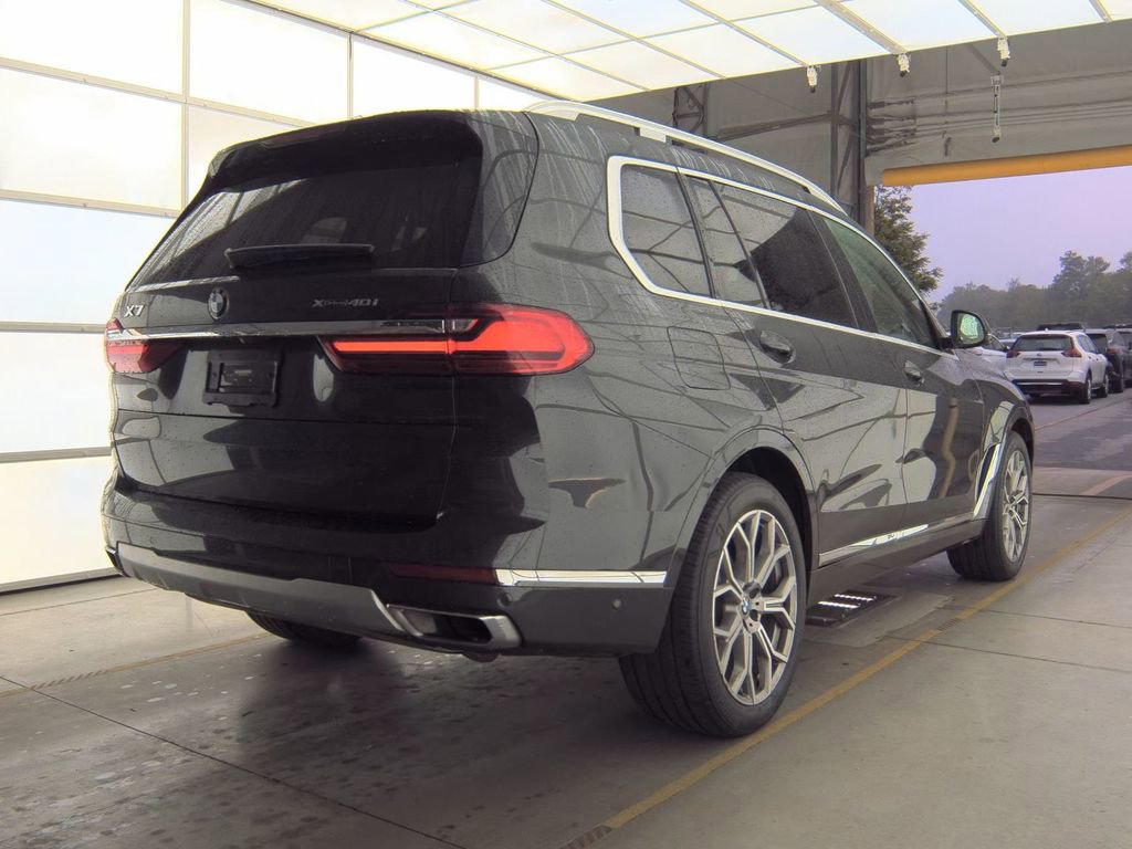 Used 2020 BMW X7 xDrive40i w/ Cold Weather Package AWD/4WD image 2