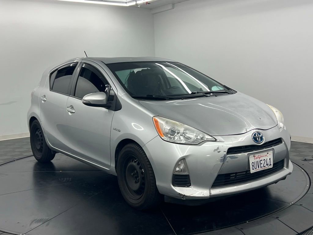 Used 2014 Toyota Prius C Three image 2