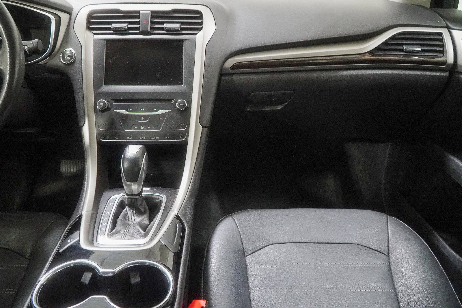 Used 2015 Ford Fusion SE w/ Equipment Group 202A image 34