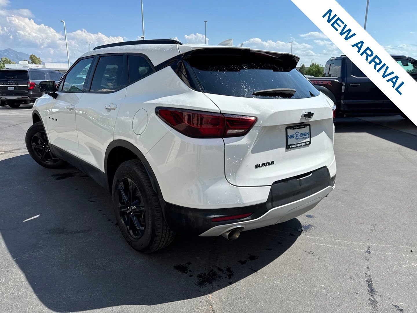 Used 2024 Chevrolet Blazer LT w/ Midnight/Sport Edition AWD/4WD image 5