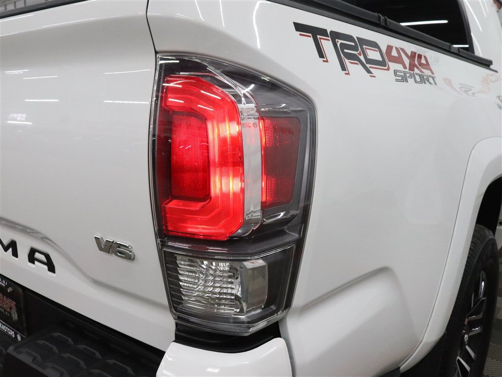 Used 2023 Toyota Tacoma TRD Sport AWD/4WD image 8