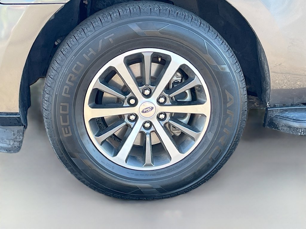 Used 2021 Ford Expedition XLT RWD image 18