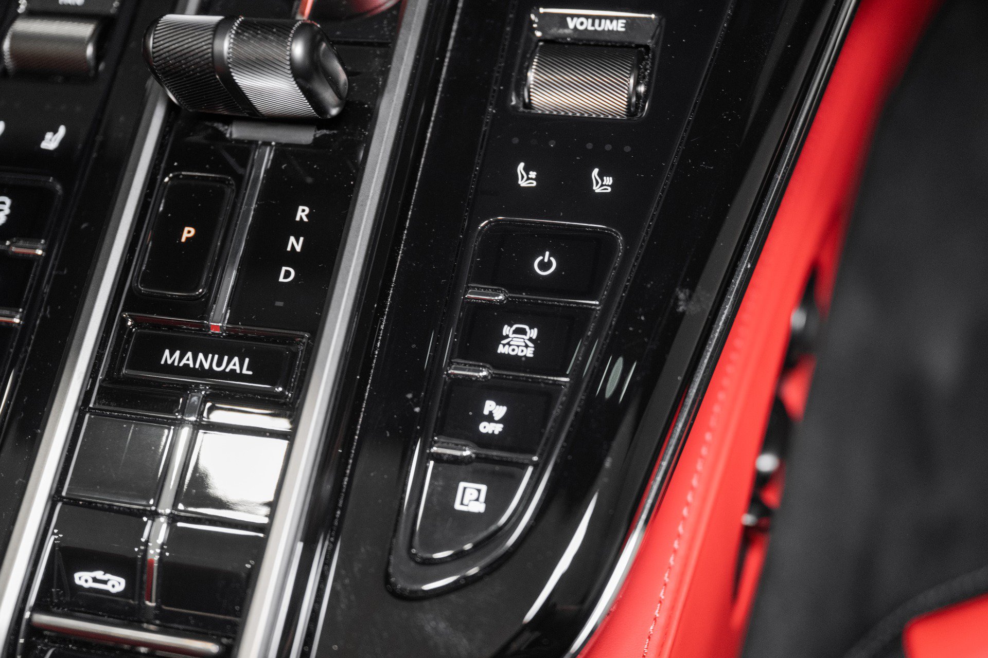 New 2026 Aston Martin V8 Vantage S RWD image 33
