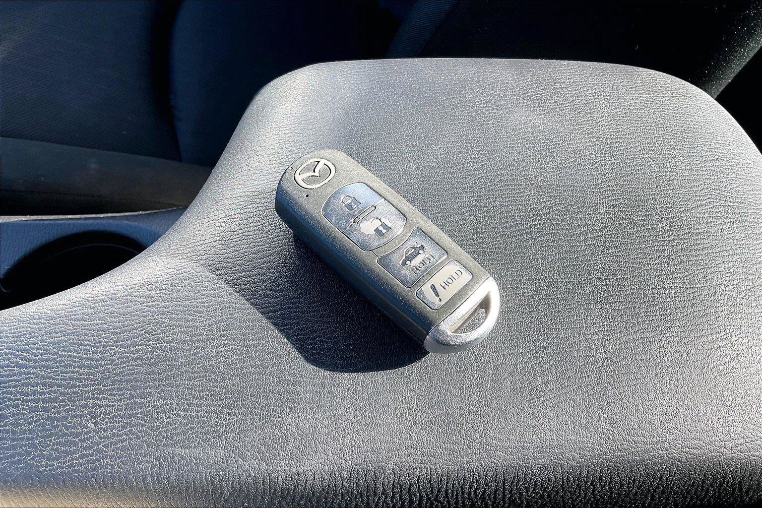 Used 2015 MAZDA MAZDA3 i Sport FWD image 12