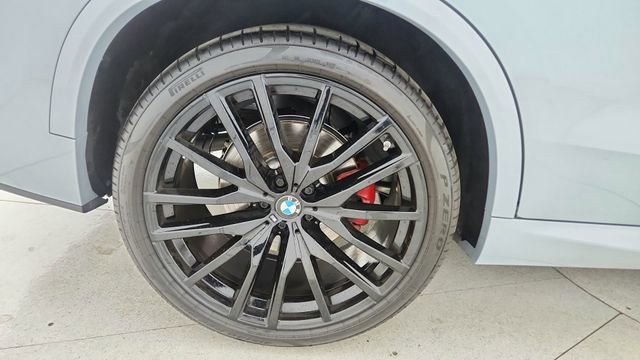 Used 2025 BMW X5 xDrive40i w/ M Sport Package image 62