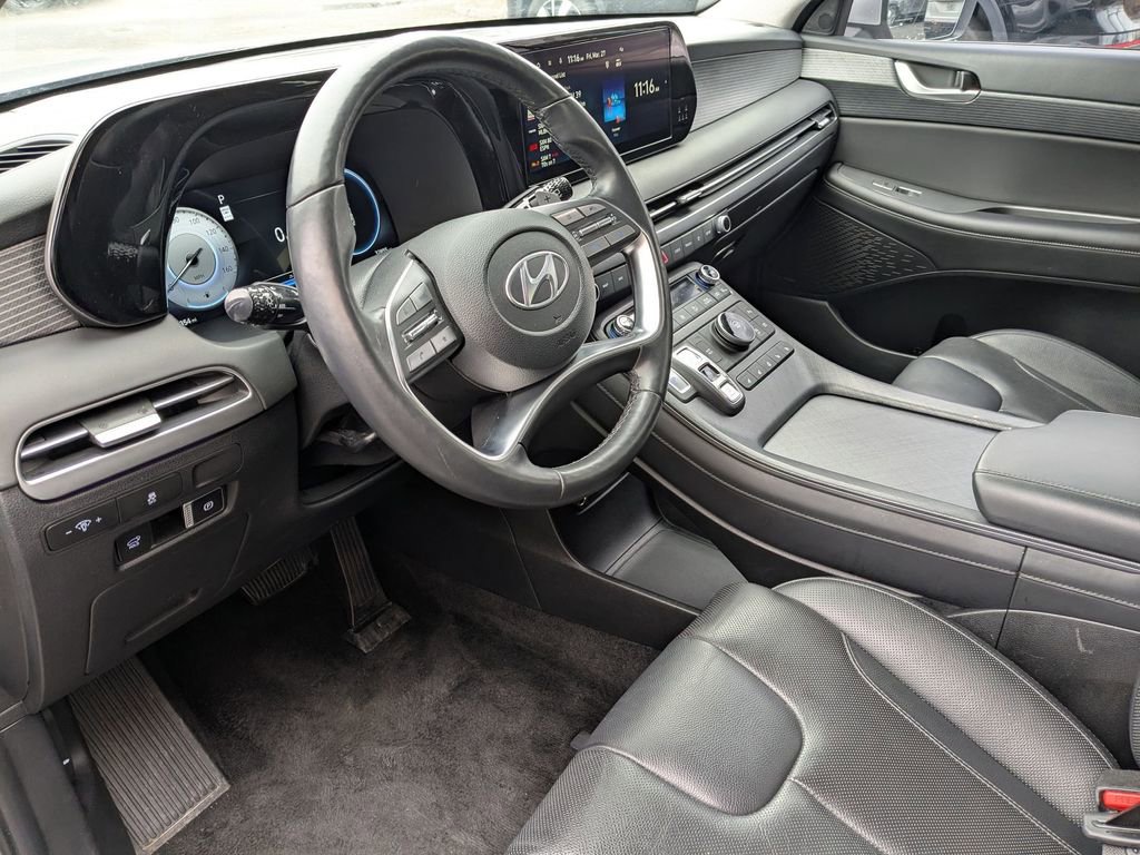 Used 2025 Hyundai Palisade Limited image 15