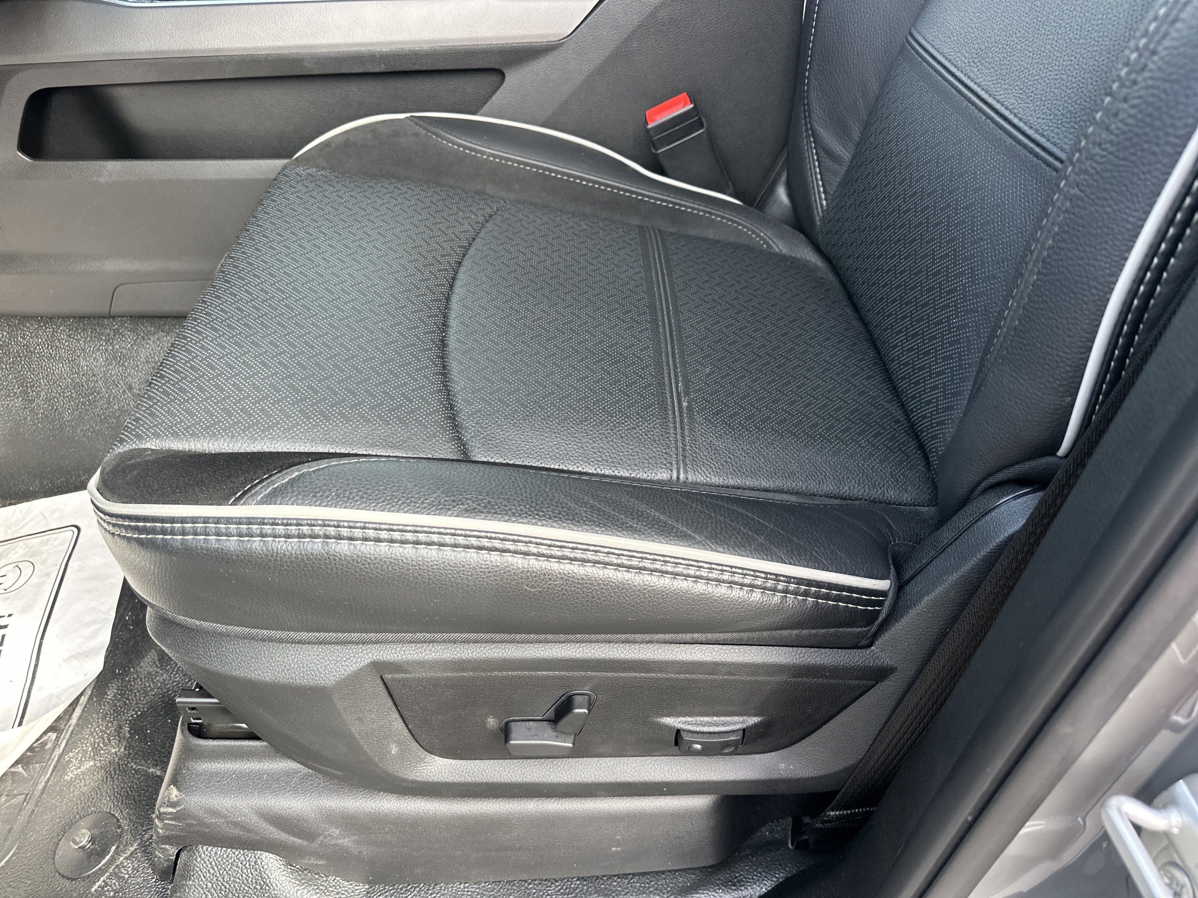 New 2026 RAM 5500 Laramie w/ Laramie Trim Package image 53