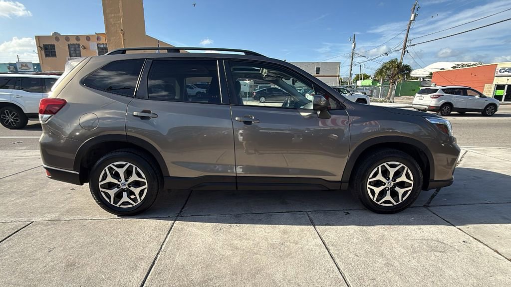 Used 2020 Subaru Forester Premium w/ Popular Package #1 AWD/4WD image 15