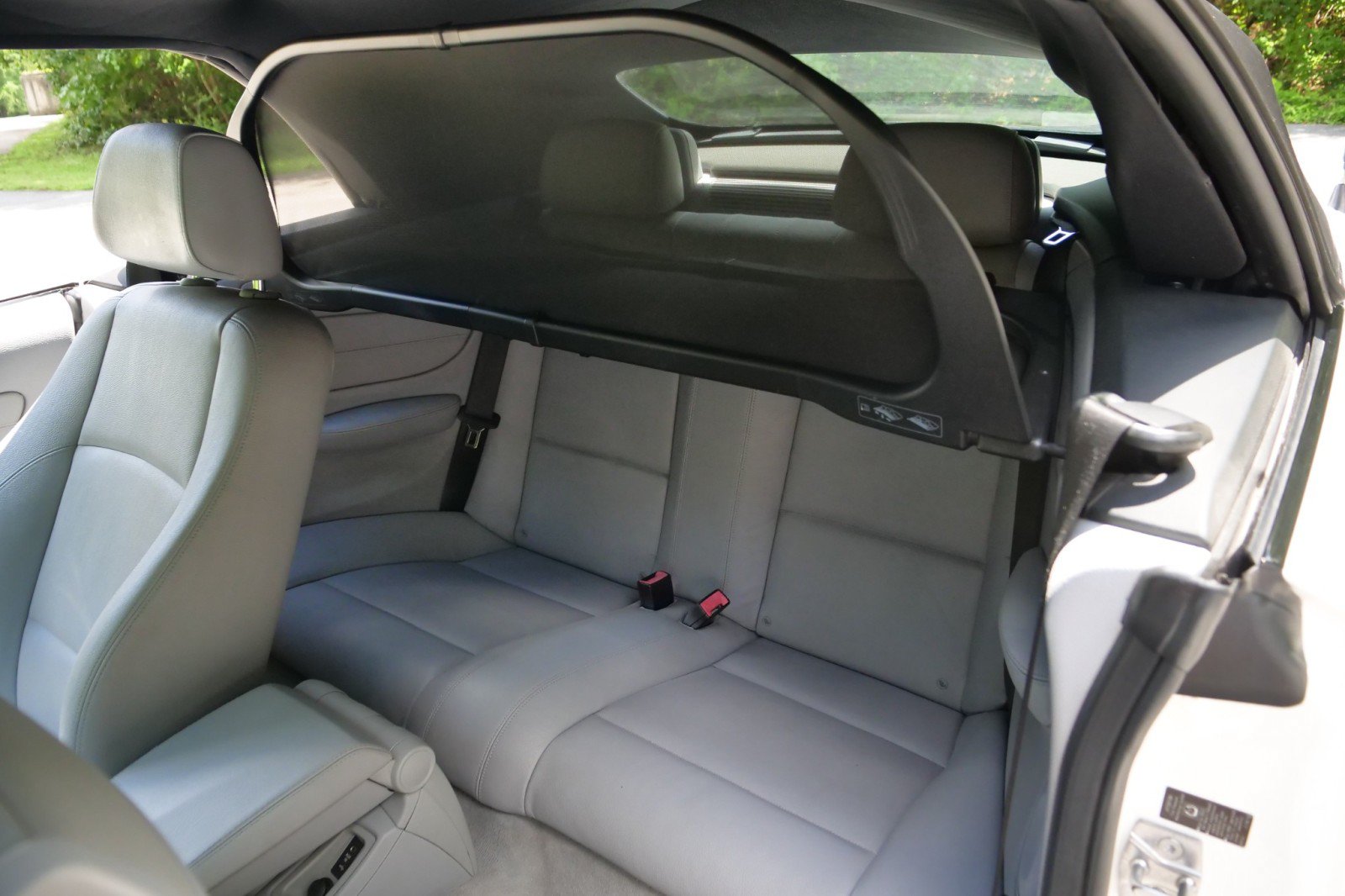 Used 2011 BMW 135i Convertible RWD image 27