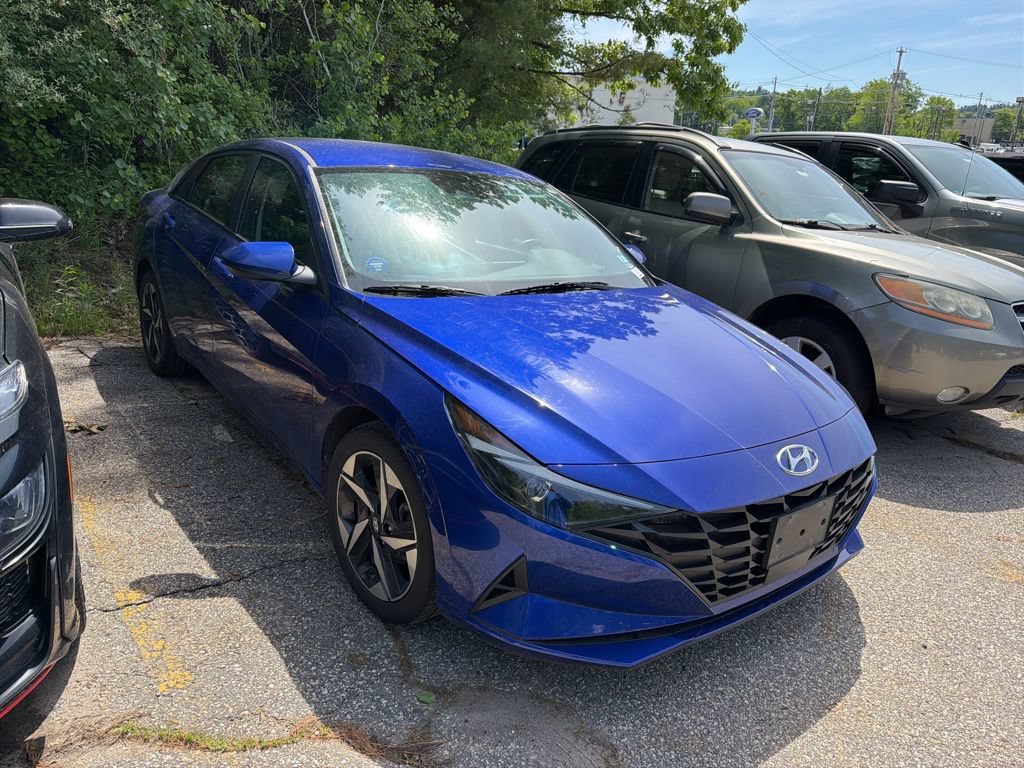 Used 2023 Hyundai Elantra SEL w/ Convenience Package FWD image 5
