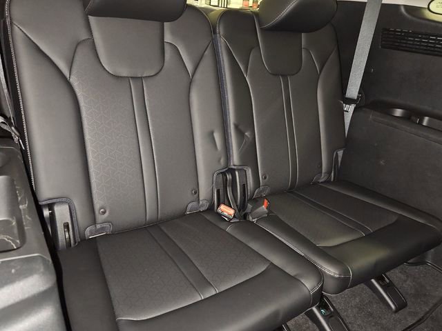 Used 2023 Kia Sorento S image 19