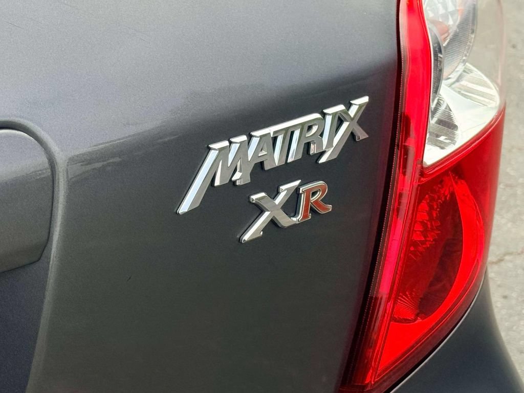 Used 2009 Toyota Matrix S FWD image 11
