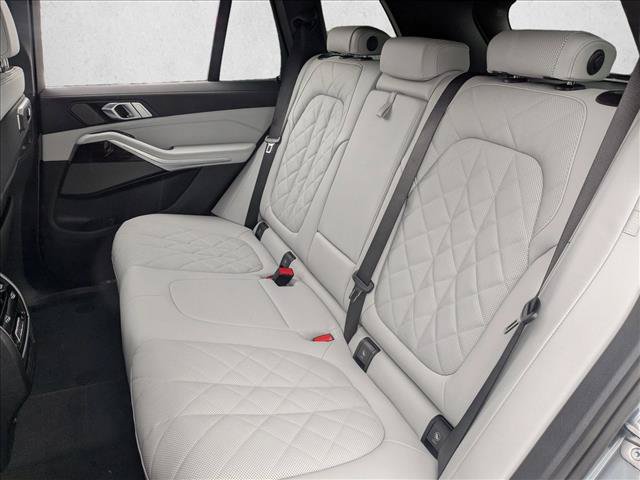 New 2026 BMW X5 xDrive40i w/ Climate Comfort Package AWD/4WD image 16