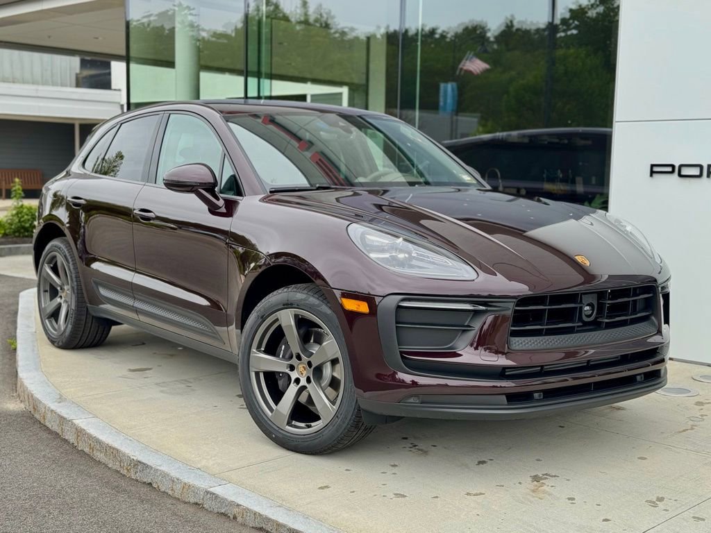 New 2025 Porsche Macan image 38