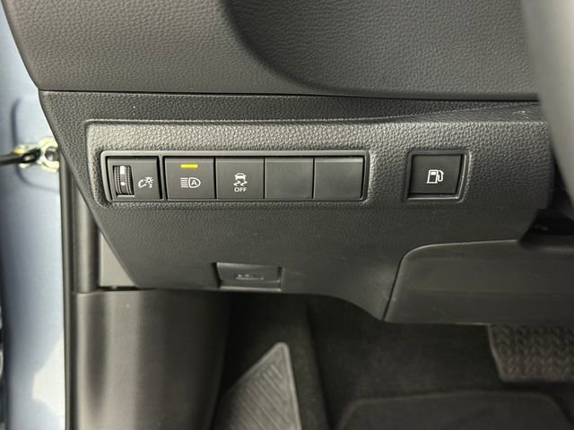Used 2026 Toyota Corolla SE image 14