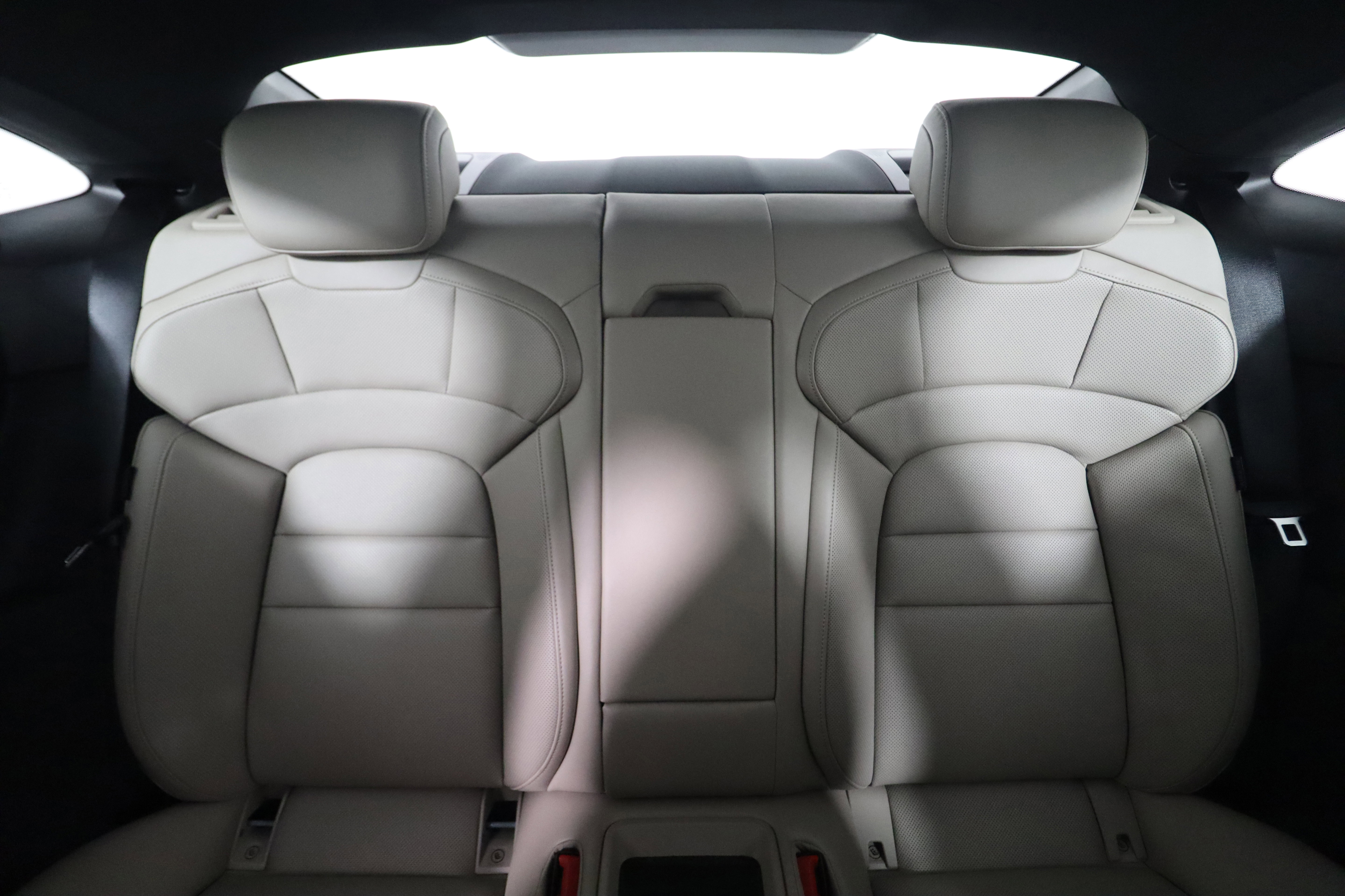 Certified 2025 Porsche Taycan image 16