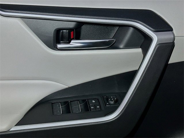 New 2025 Toyota RAV4 XLE w/ Convenience Package image 8