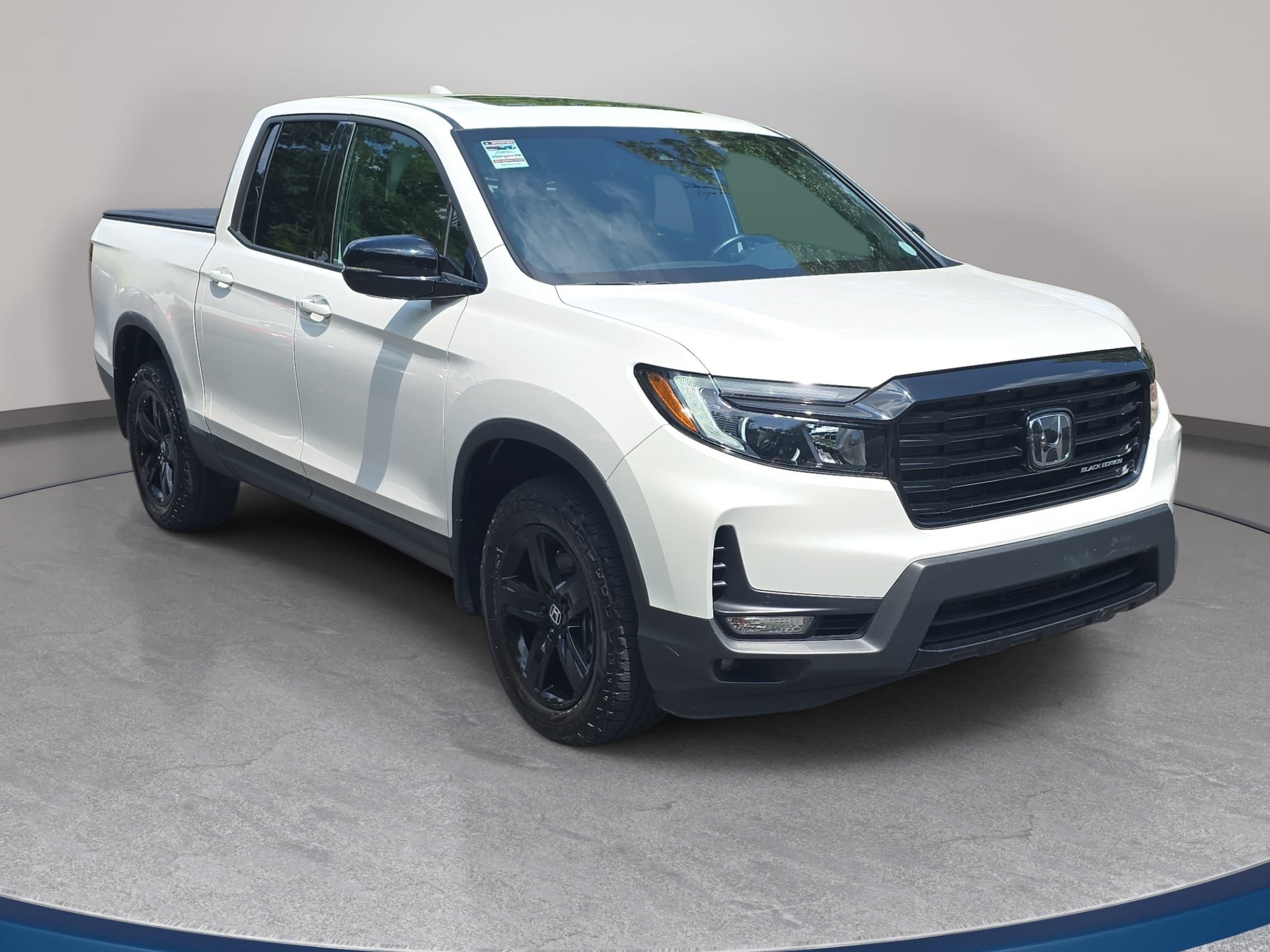 Used 2023 Honda Ridgeline Black Edition image 3