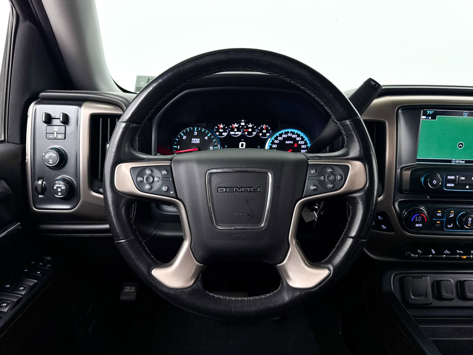 Used 2018 GMC Sierra 1500 Denali AWD/4WD image 30
