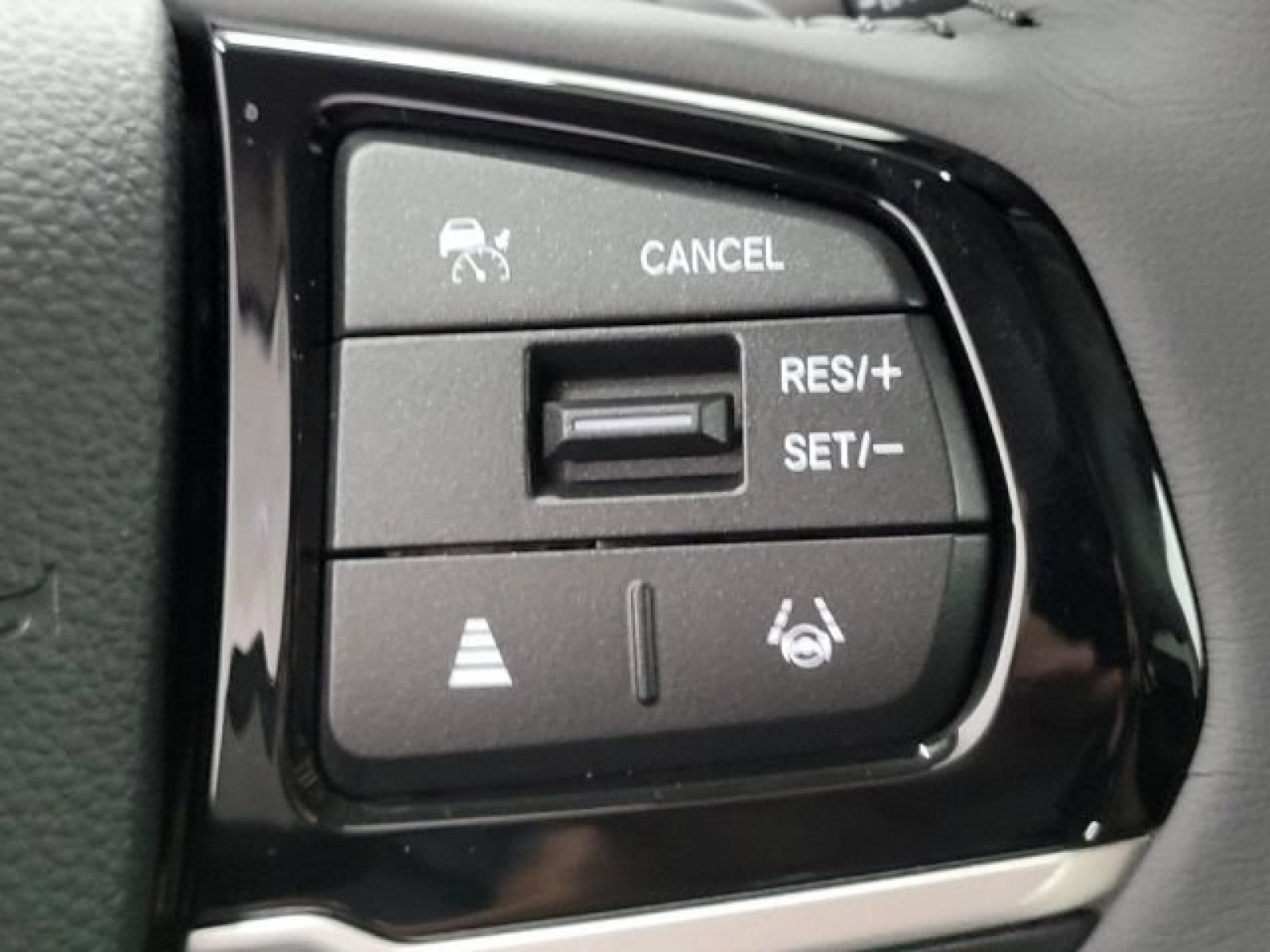 New 2026 Honda Odyssey Touring image 19
