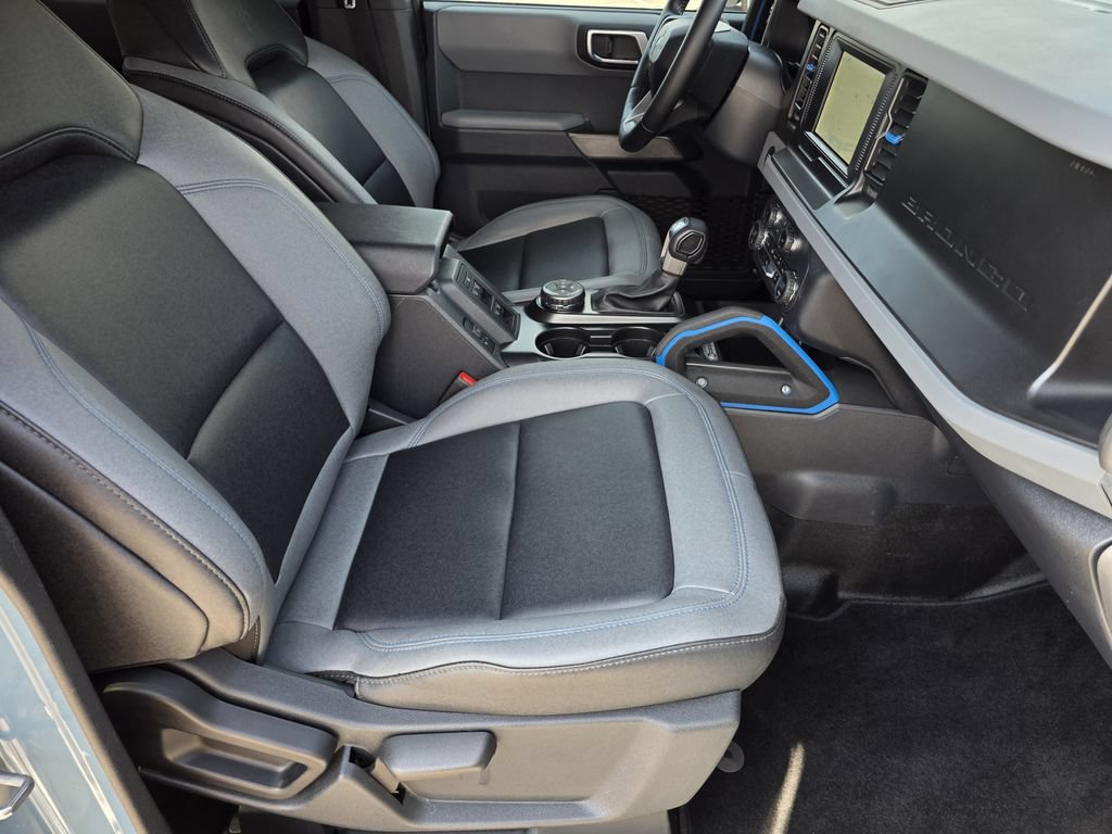 Used 2023 Ford Bronco Black Diamond AWD/4WD image 15