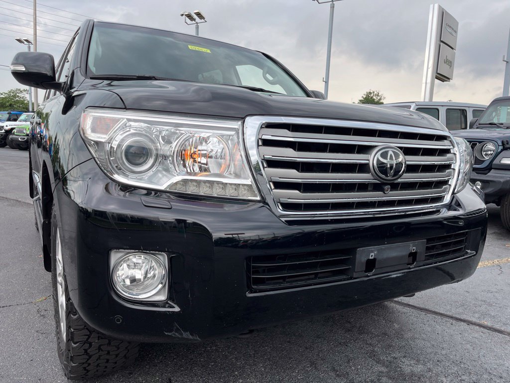 Used 2014 Toyota Land Cruiser AWD/4WD image 45