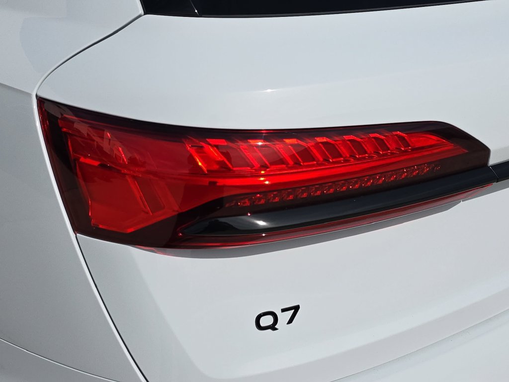 Used 2026 Audi Q7 2.0T Premium Plus AWD/4WD image 35