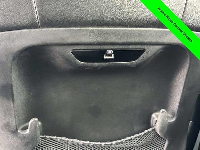 Used 2019 Chrysler Pacifica Touring-L w/ S Appearance Package image 27