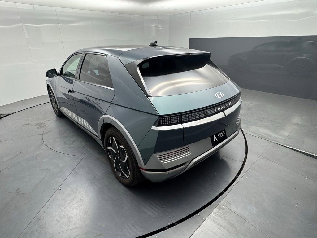 Used 2024 Hyundai Ioniq 5 Limited image 3